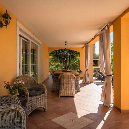 Villa Ari 8+2 Krnica Exterior photo