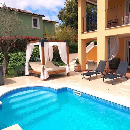 Villa Ari 8+2 Krnica Exterior photo